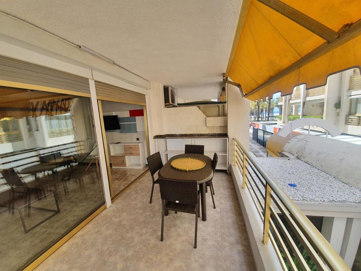 Salou Novelty Primera Linea De Mar Kültér fotó